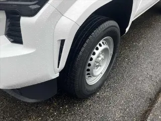 Toyota Tacoma 2025 4x2 SR 2dr XtraCab 6.1 ft LB