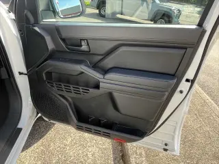 Toyota Tacoma 2024 4x2 SR 2dr XtraCab 6.1 ft LB