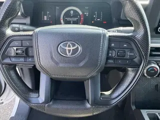 Toyota Tacoma 2024 4x2 SR 2dr XtraCab 6.1 ft LB