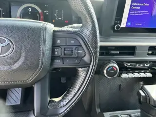 Toyota Tacoma 2024 4x2 SR 2dr XtraCab 6.1 ft LB
