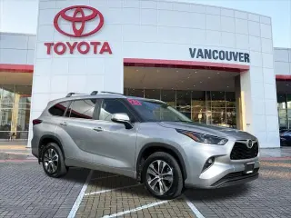 Toyota Highlander 2023 AWD XLE 4dr SUV