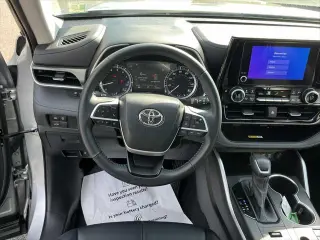 Toyota Highlander 2023 AWD XLE 4dr SUV