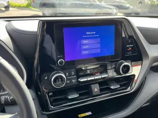 Toyota Highlander 2023 AWD XLE 4dr SUV