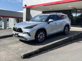 Toyota Highlander 2023 AWD XLE 4dr SUV
