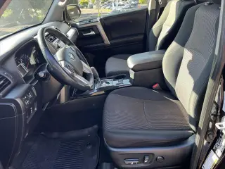 Toyota 4Runner 2019 4x4 SR5 4dr SUV