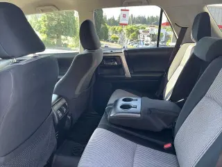 Toyota 4Runner 2019 4x4 SR5 4dr SUV