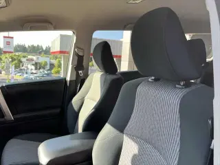 Toyota 4Runner 2019 4x4 SR5 4dr SUV