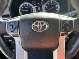 Toyota 4Runner 2019 4x4 SR5 4dr SUV