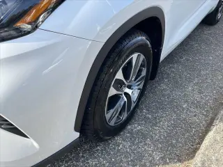 Toyota Highlander 2022 AWD XLE 4dr SUV