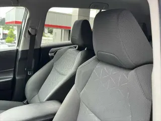 Toyota RAV4 2024 AWD XLE 4dr SUV