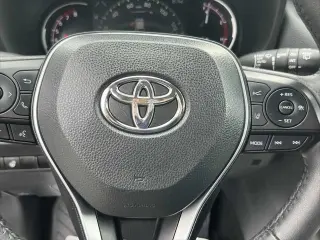Toyota RAV4 2024 AWD XLE 4dr SUV