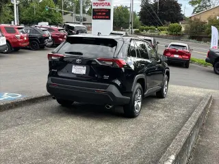 Toyota RAV4 2024 AWD XLE 4dr SUV