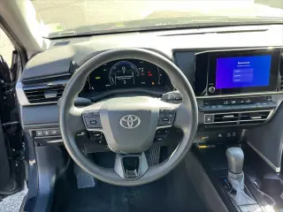 Toyota Camry 2025 SE 4dr Sedan