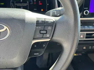 Toyota Camry 2025 SE 4dr Sedan
