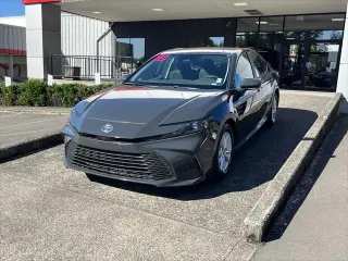 Toyota Camry 2025 SE 4dr Sedan