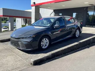 Toyota Camry 2025 SE 4dr Sedan
