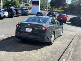 Toyota Camry 2025 SE 4dr Sedan