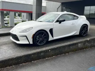 Toyota GR86 2024 Premium 2dr Coupe 6M