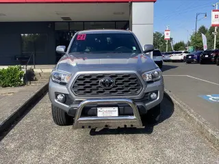 Toyota Tacoma 2021 4x4 TRD Off-Road 4dr Double Cab 5.0 ft SB 6A