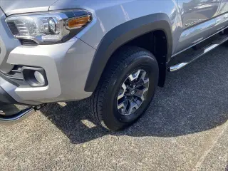 Toyota Tacoma 2021 4x4 TRD Off-Road 4dr Double Cab 5.0 ft SB 6A
