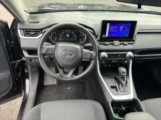 Toyota RAV4 2025 AWD XLE 4dr SUV