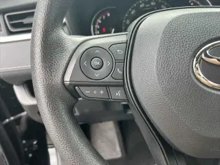 Toyota RAV4 2025 AWD XLE 4dr SUV