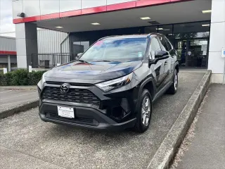 Toyota RAV4 2025 AWD XLE 4dr SUV