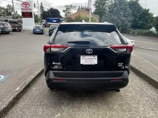 Toyota RAV4 2025 AWD XLE 4dr SUV