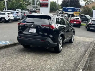 Toyota RAV4 2025 AWD XLE 4dr SUV