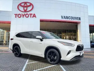 Toyota Highlander Hybrid 2021 AWD LE 4dr SUV