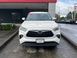 Toyota Highlander Hybrid 2021 AWD LE 4dr SUV