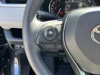 Toyota RAV4 2023 AWD XLE 4dr SUV