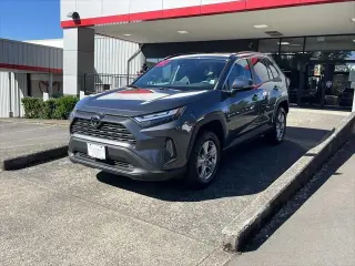 Toyota RAV4 2023 AWD XLE 4dr SUV