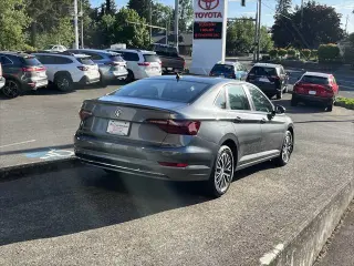 Volkswagen Jetta 2021 SE 4dr Sedan