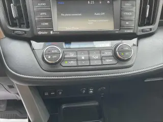Toyota RAV4 2016 AWD XLE 4dr SUV