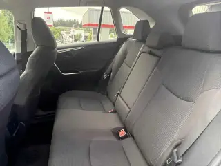 Toyota RAV4 Hybrid 2024 AWD LE 4dr SUV