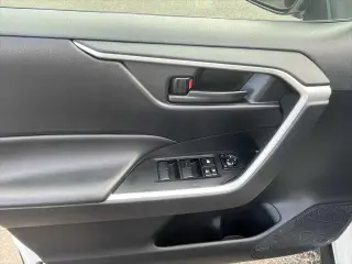 Toyota RAV4 Hybrid 2024 AWD LE 4dr SUV