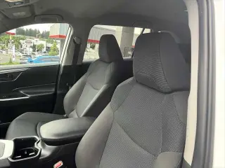 Toyota RAV4 Hybrid 2024 AWD LE 4dr SUV