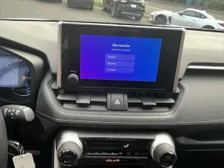 Toyota RAV4 Hybrid 2024 AWD LE 4dr SUV