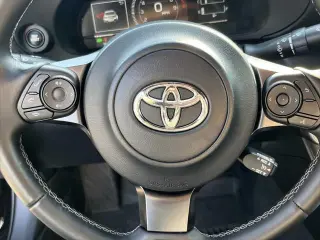 Toyota GR86 2023 Premium 2dr Coupe 6M