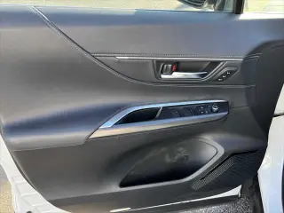 Toyota Venza 2023 AWD XLE 4dr Crossover