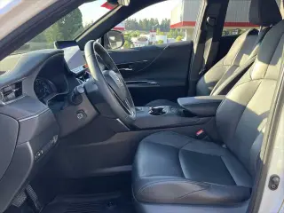 Toyota Venza 2023 AWD XLE 4dr Crossover
