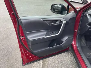 Toyota RAV4 2024 AWD XLE 4dr SUV