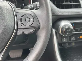 Toyota RAV4 2024 AWD XLE 4dr SUV