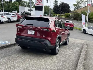 Toyota RAV4 2024 AWD XLE 4dr SUV