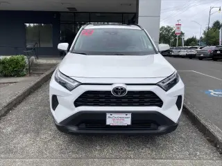 Toyota RAV4 2024 AWD XLE 4dr SUV