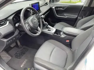 Toyota RAV4 2024 AWD XLE 4dr SUV
