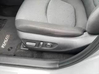 Toyota RAV4 2024 AWD XLE 4dr SUV