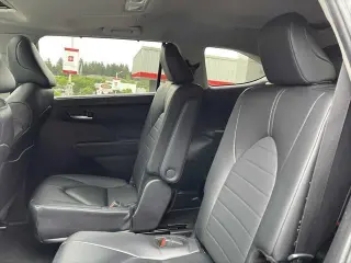 Toyota Highlander 2024 AWD XLE 4dr SUV