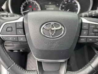 Toyota Highlander 2024 AWD XLE 4dr SUV